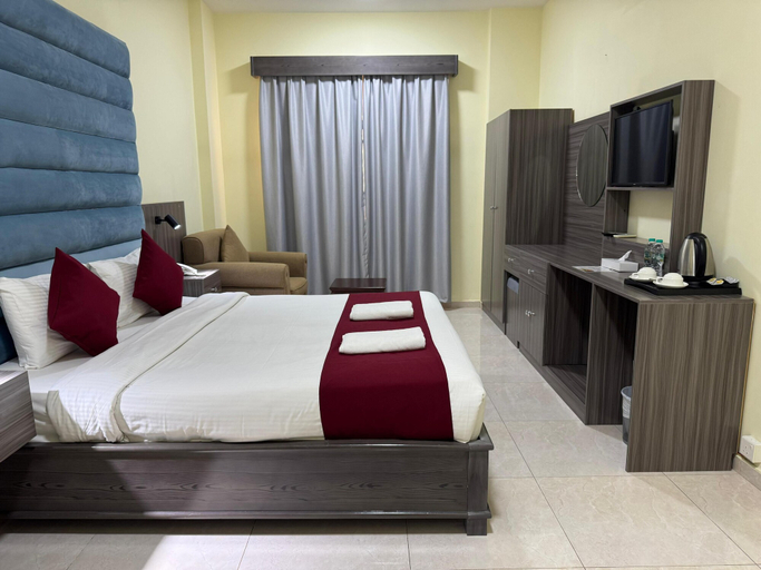 Bedroom 3, Royal Hotel, Bausher