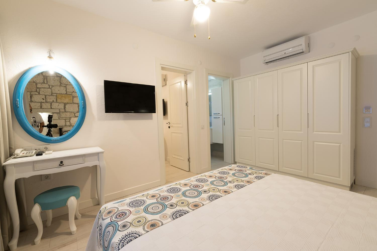 Bedroom 2, Bademli Konak Otel, Datça