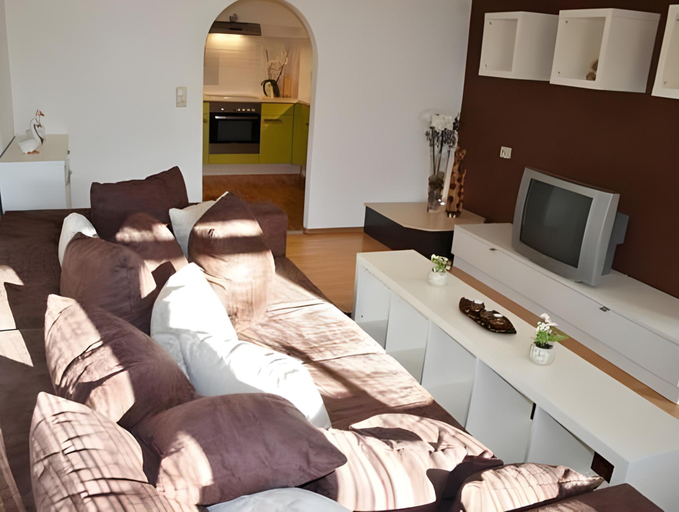Bedroom 2, Apartment with mountain view, Zell am See