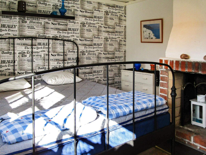 Bedroom 2, person holiday home in LERDALA-By Traum, Skövde