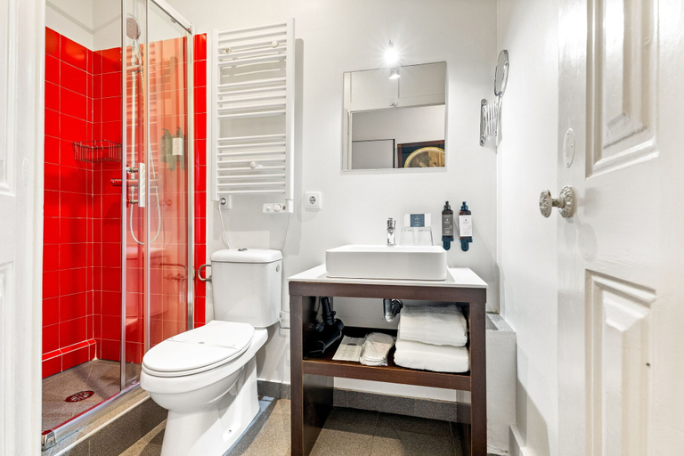 Bathroom 4, Casa do Jasmim by Shiadu, Lisbon