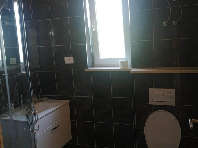 Bathroom, Apartments Kalajzic- Two Bedroom Apartment with TerraceA4 ST, Pučišća