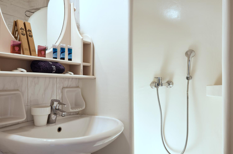 Bathroom 4, Naxos Magic Village, South Aegean