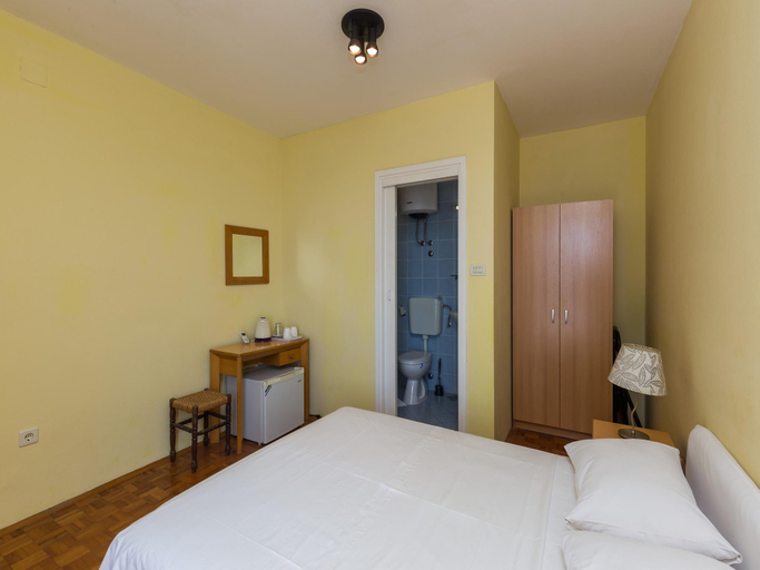 Bedroom 4, Beautiful Nest Rooms - Double Room with Balcony and Sea View Br. 1, Dubrovnik