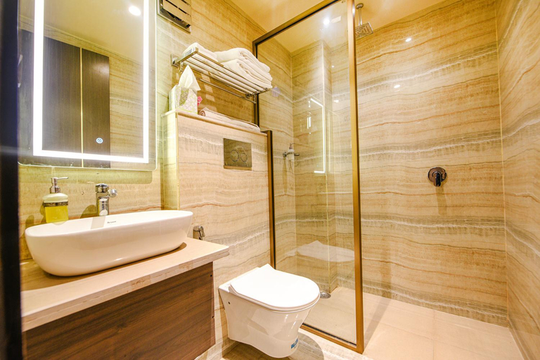 Bathroom 3, Fabhotel Prime Elite Janakpuri, Delhi