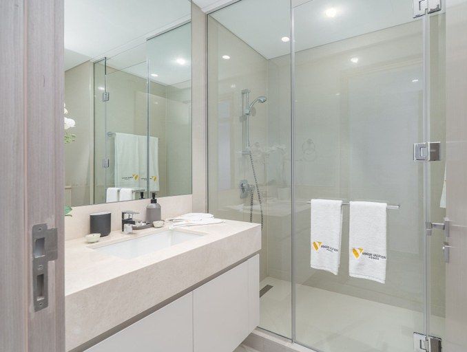 Bathroom, Vogue | Act One near Burj Khalifa | Dubai Mall, Dubai