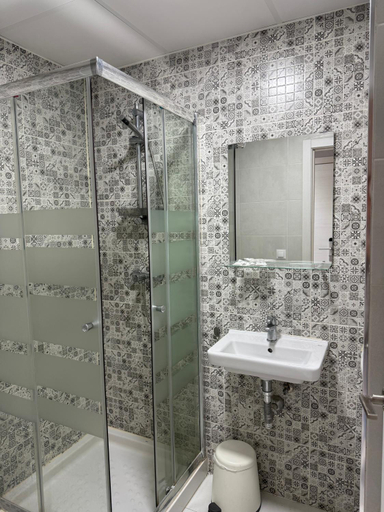 Bathroom 4, Hotel Bed and Breakfast Benidorm, Alicante