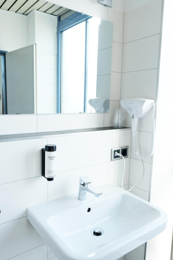 Bathroom 4, Stargaze Forum Hotel, Mettmann