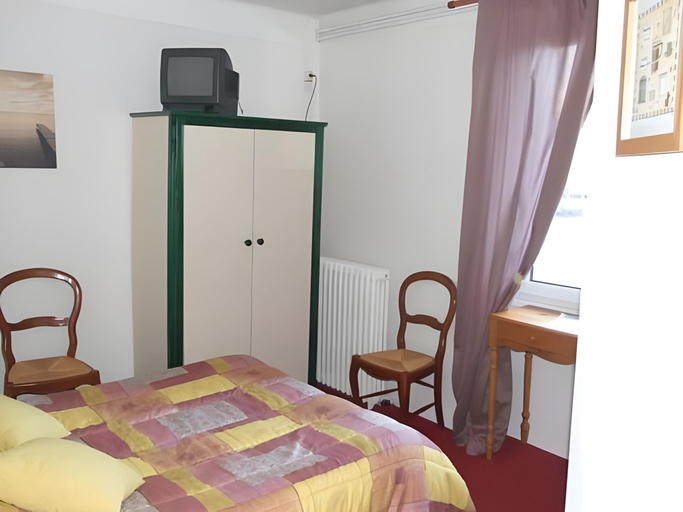 Bedroom 2, Hotel du Val d'Aure, Hautes-Pyrénées