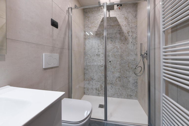 Bathroom 3, Residence Bellavista, Brescia