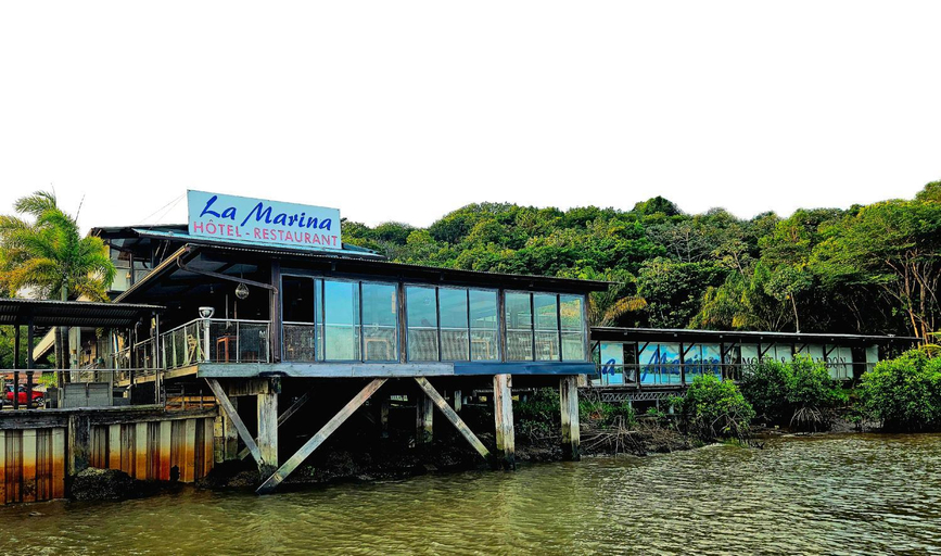 Exterior & Views