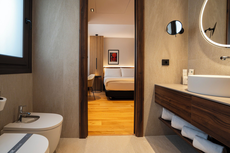 Bathroom 3, Hotel Zenit Conde De Borrell, Barcelona
