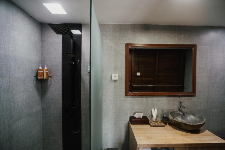 Bathroom 3, Gama's Villa Tabanan, Tabanan