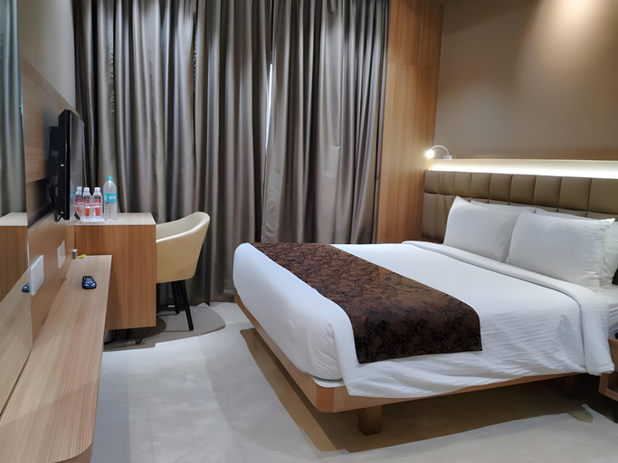 Others 5, Hotel Radiance, Ahmadnagar