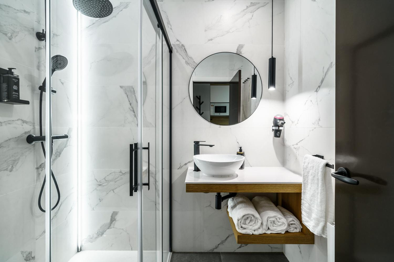 Bathroom 4, Limehome Bilbao Tristan de Leguizamon, Vizcaya
