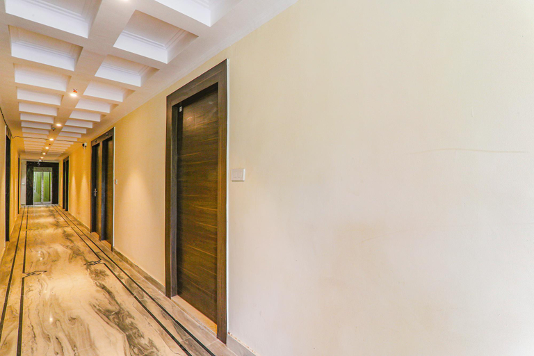 Public Area 3, Fabhotel Raj Palace, Lucknow