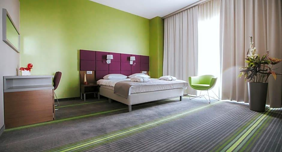 Bedroom 2, Radocza Park Active & Spa, Oświęcim