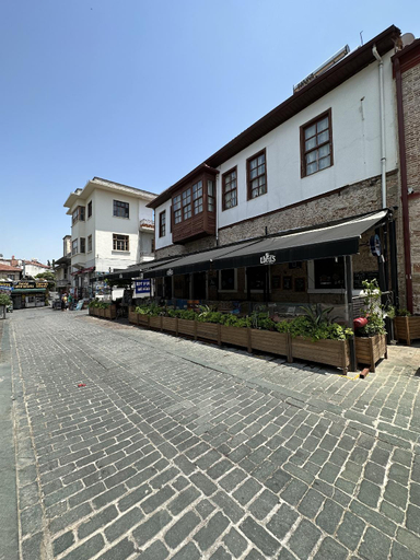 Others 3, The Lords Hostel Pub, Antalya