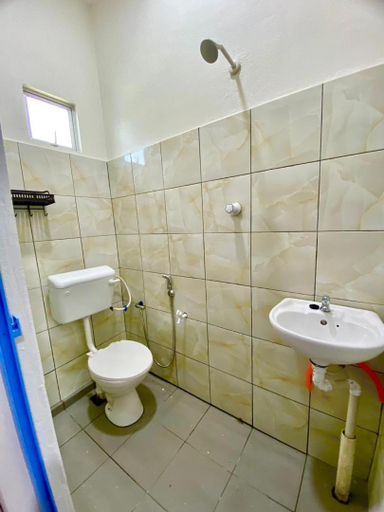 Bathroom 2, B-08 Suhana HomeStay Sipitang, Sipitang