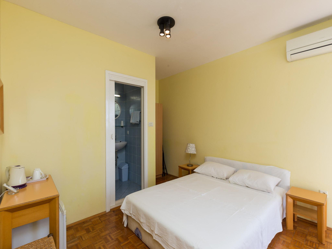 Bedroom 3, Beautiful Nest Rooms - Double Room with Balcony and Sea View Br. 1, Dubrovnik