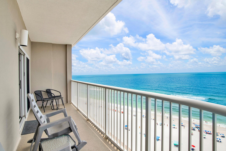 Others 5, Tradewinds 1305, Baldwin