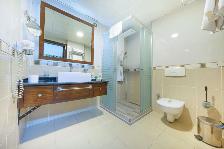 Bathroom 5, Marlight Boutique Hotel, Konak