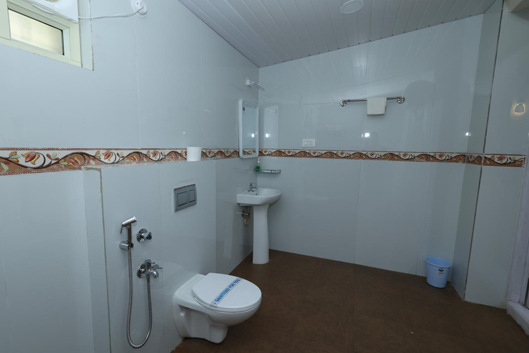 Bathroom 3, KSTDC Hotel Mayura Royal Heritage-Ooty, The Nilgiris