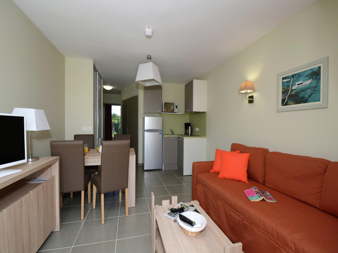 Others 5, Romantic Vineyard Getaway, Aude