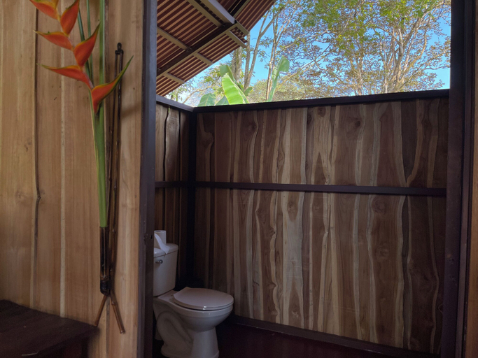 Bathroom 4, Hacienda Río Oro, Golfito