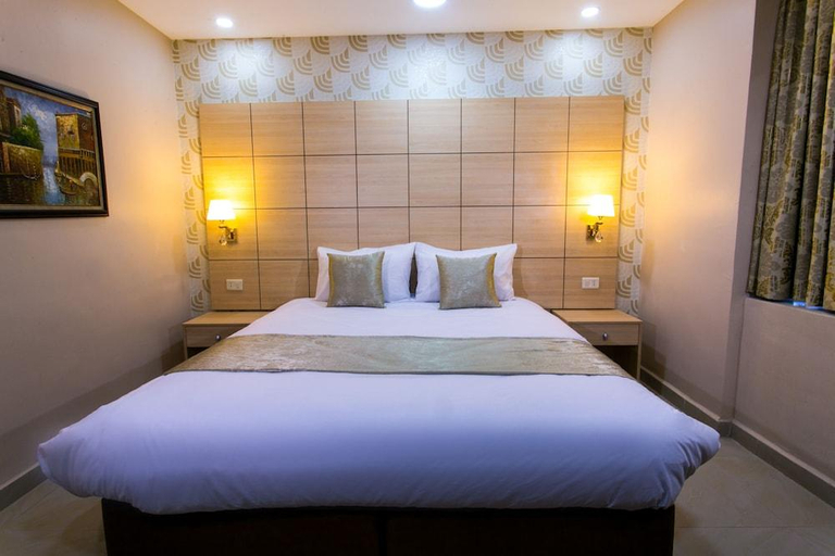 Bedroom 3, Nishan Hotel, Salt