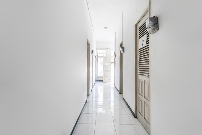 Others 2, OYO Life 93977 Suterejo Homestay Syariah, Surabaya