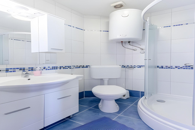 Bathroom 3, Villa Stella - Two Bedroom Apartment with Balcony and Sea View Marilena, Supetar