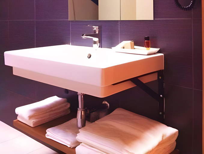 Bathroom 3, Hotel Meson de Erosa, Ourense