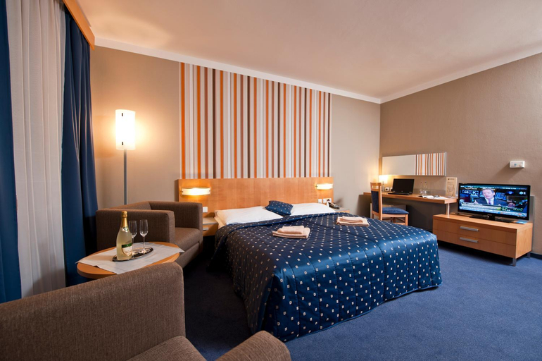 Bedroom 2, Hotel Blue Bratislava, Bratislava III
