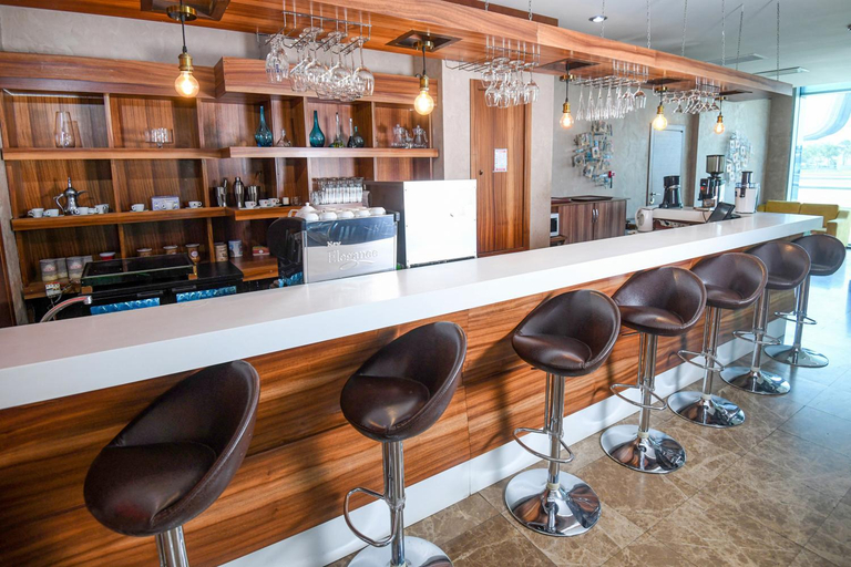 Food & Drinks 5, Avenue Hotel Baku by Smart, Baku