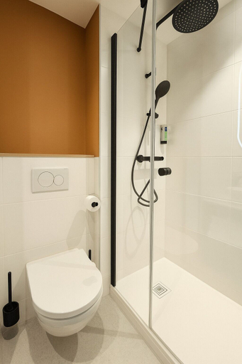 Bathroom 4, Logis Hôtel de Port d'Alon, Var
