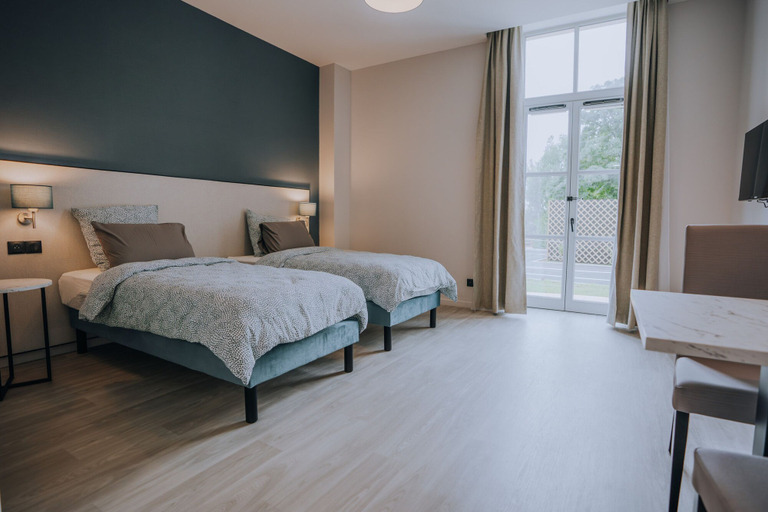 Room 2, La Chapelle Saint-denis, Indre