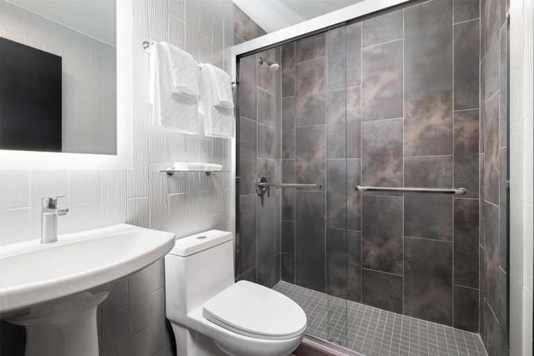 Bathroom 5, GLō Best Western Bronx NYC, New York