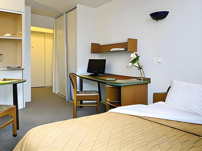 Bedroom 3, The Patio Suite Hotel, Albufeira