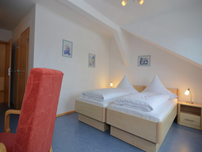 Bedroom 2, Wohnung in Rotthalmunster mit Garten, Passau