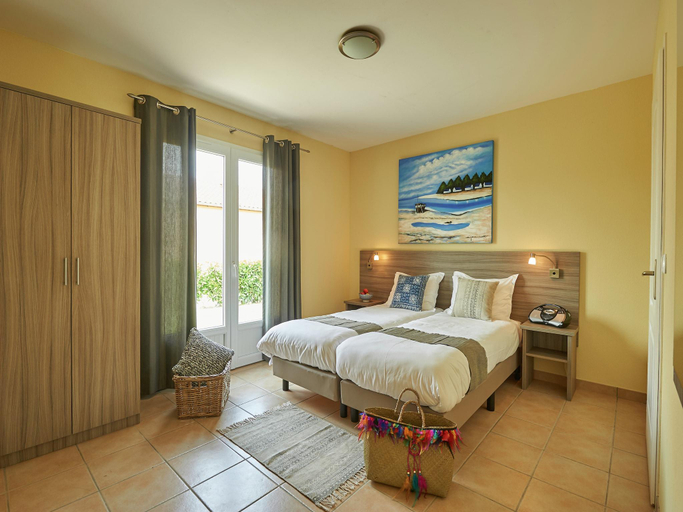 Bedroom 2, Luxe villa in Les Forges with BBQ Garden, Deux-Sèvres