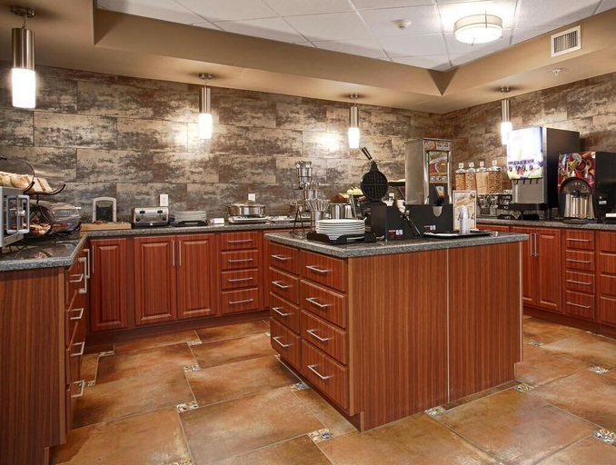 Others 5, Days Inn by Wyndham Redwater, Division No. 11