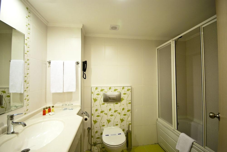 Bathroom 5, White Lilyum Hotel - All Inclusive, Kemer