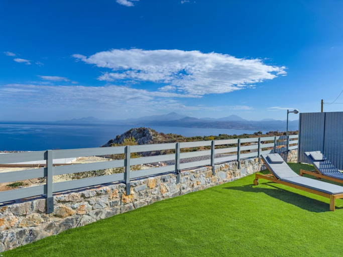 5, Gianna's Panoramic Seaview Twin Villas with pool 2, Crete