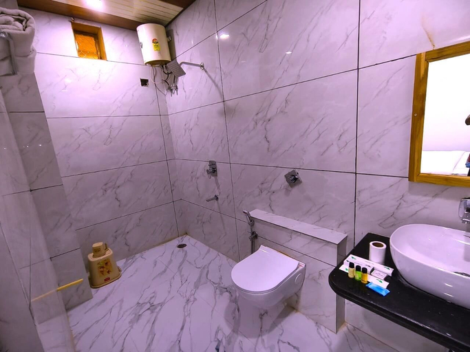Bathroom 3, Hotel Jodhani Regency, Jaisalmer