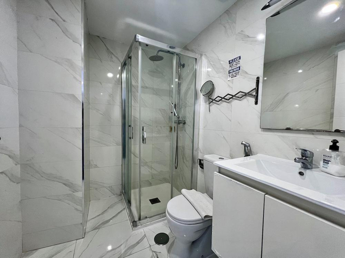 Bathroom 4, Costa Marbella Star Light, Málaga