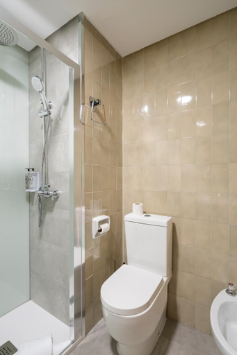 Bathroom 4, Alda Puerto Seco, Burgos