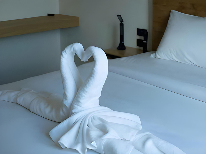 Bedroom 3, Double J Hotel, Muang Chiang Mai