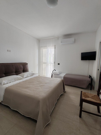 Others 2, B&B Raffaello, Barletta-Andria-Trani