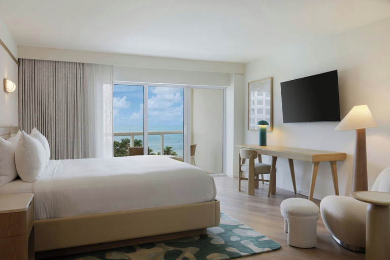 Bedroom 3, Fort Lauderdale Marriott Pompano Beach Resort, Broward